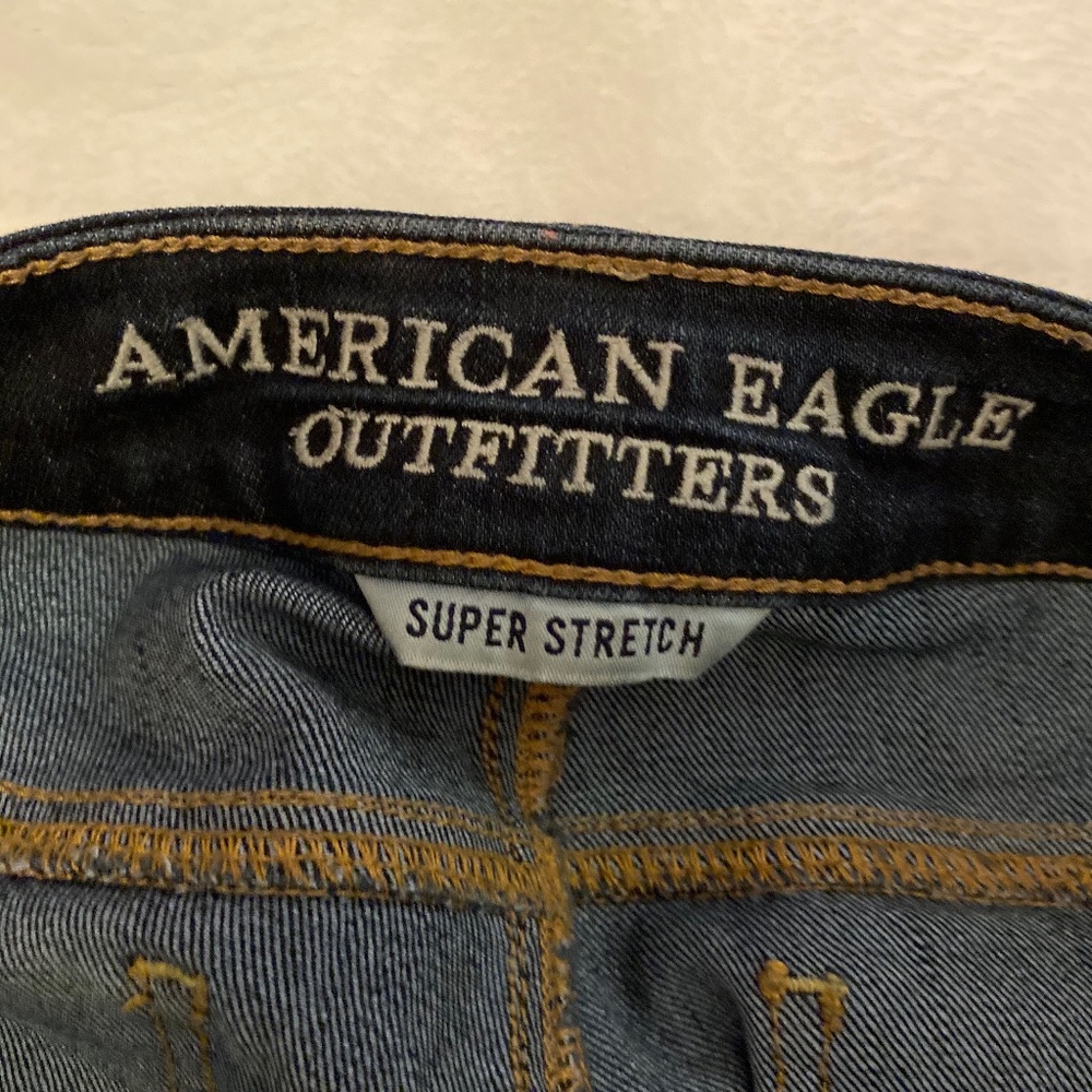 SOLD! American Eagle Super Stretch Skinny Jeans - Picture 3 of 5